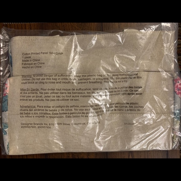 DSW Floral Tote & Pouch, NWT - Picture 2 of 3